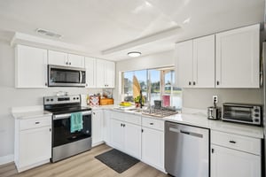 Springfield Dr-S3001-024.jpg