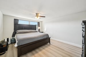 Springfield Dr-S3001-034.jpg