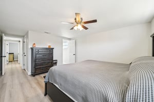 Springfield Dr-S3001-035.jpg