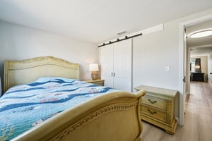 Springfield Dr-S3001-039.jpg