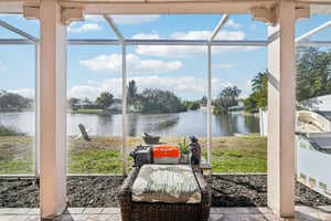 Springfield Dr-S3001-047.jpg