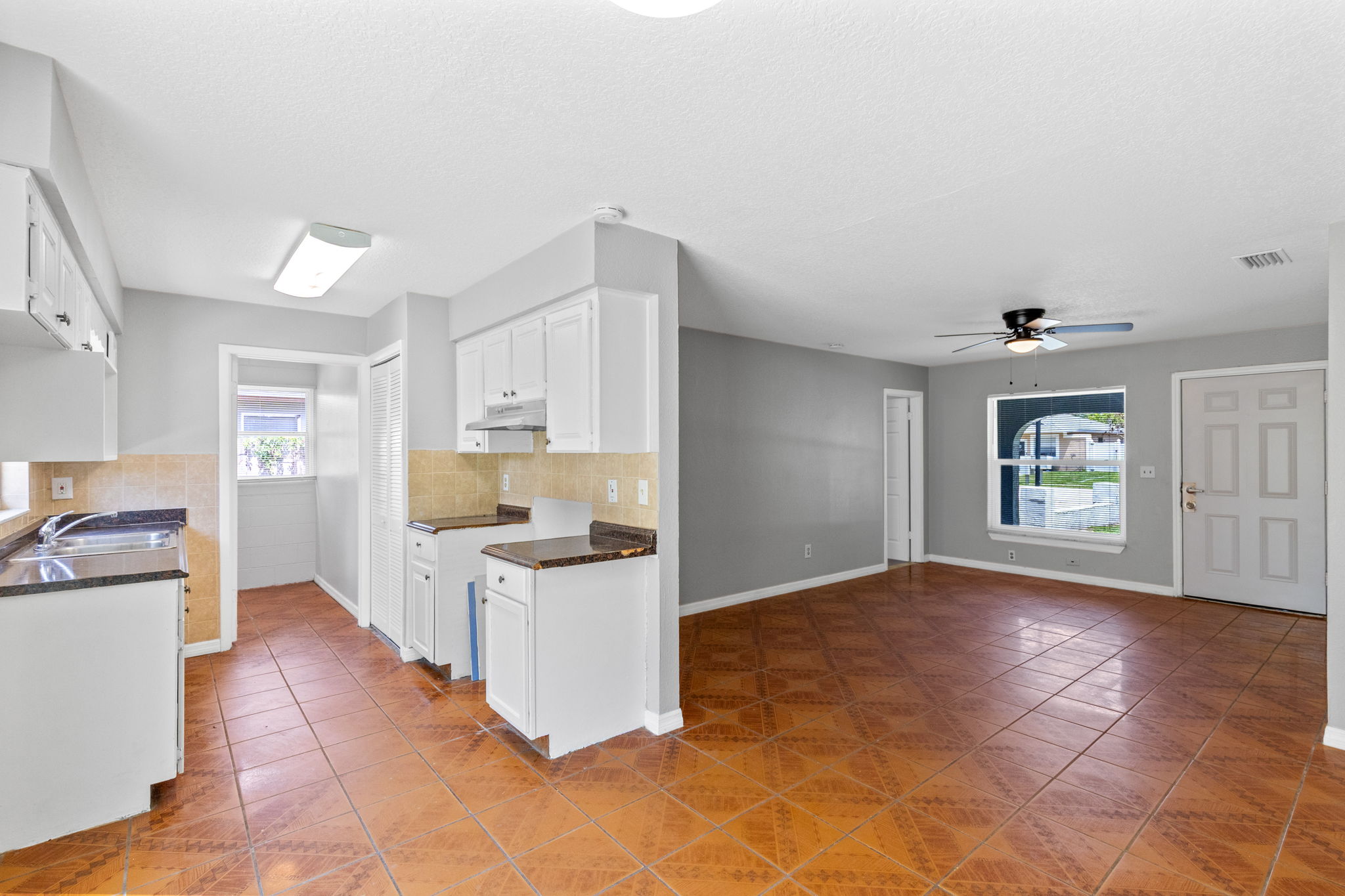  Photo 30
