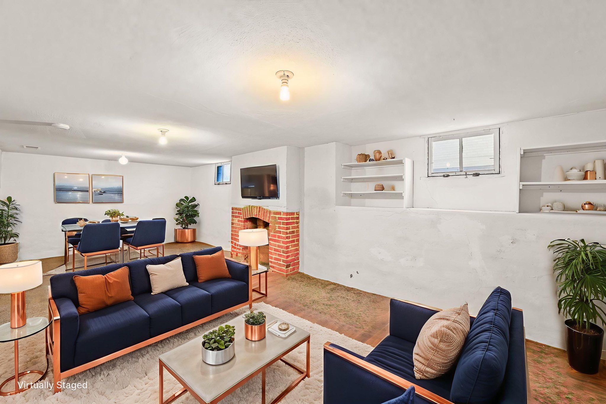 _DSC3041 virtually staged.jpeg