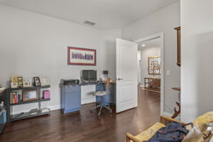 Bedroom/Office