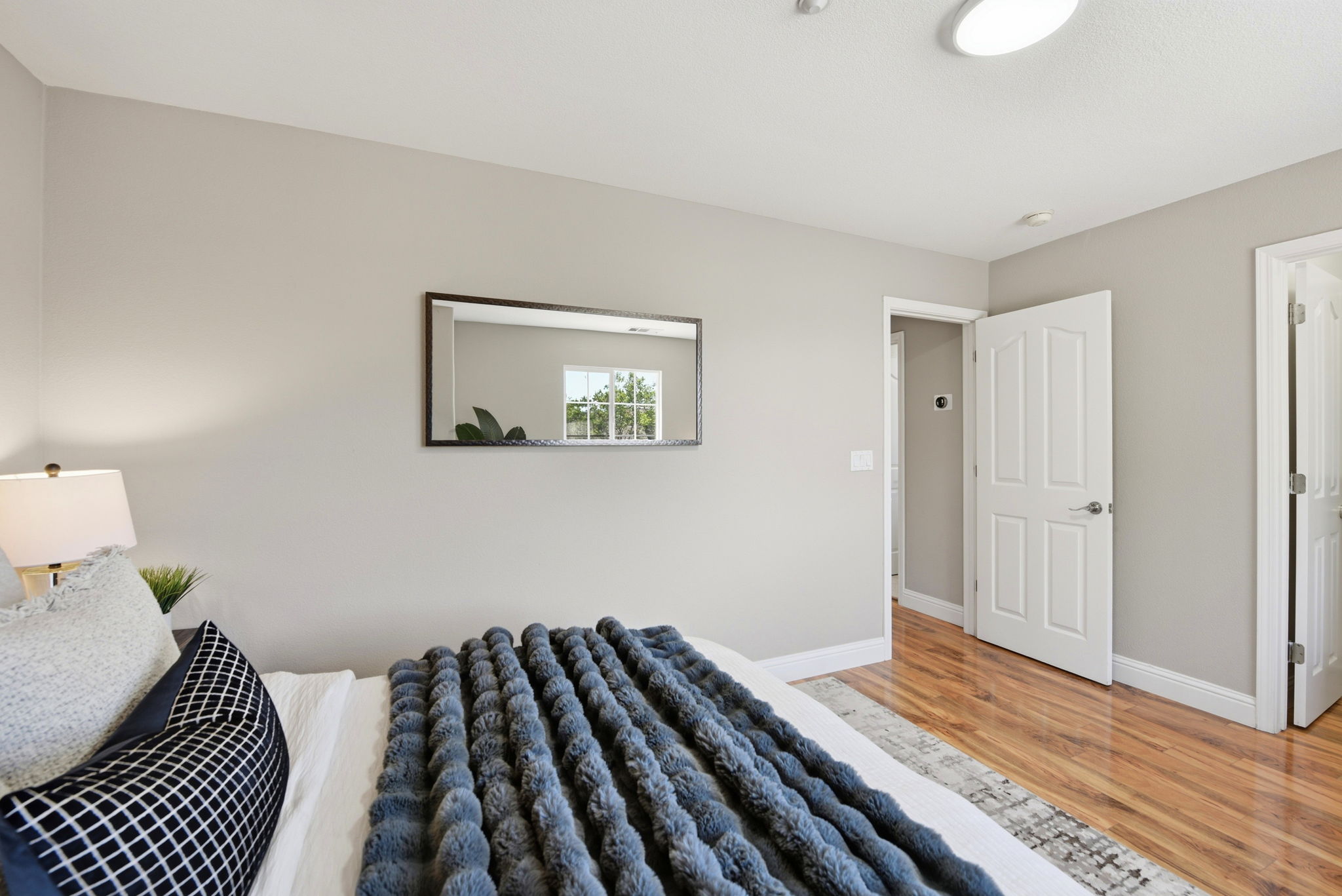 024_F8_34341 Sandburg Dr