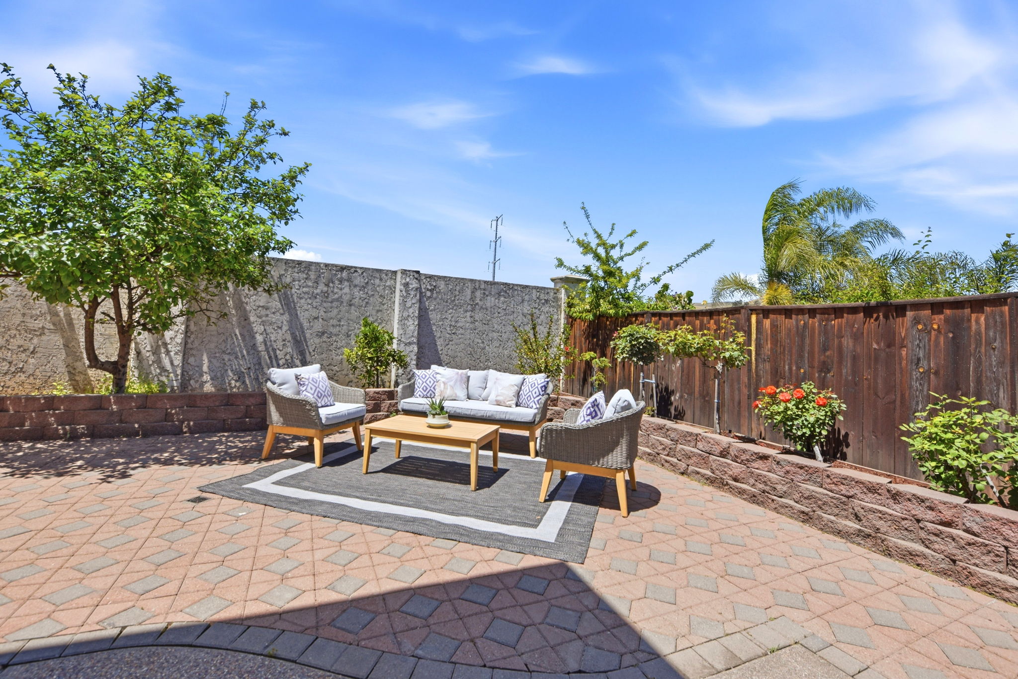 047_F8_34341 Sandburg Dr