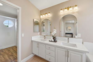 038_F8_34341 Sandburg Dr