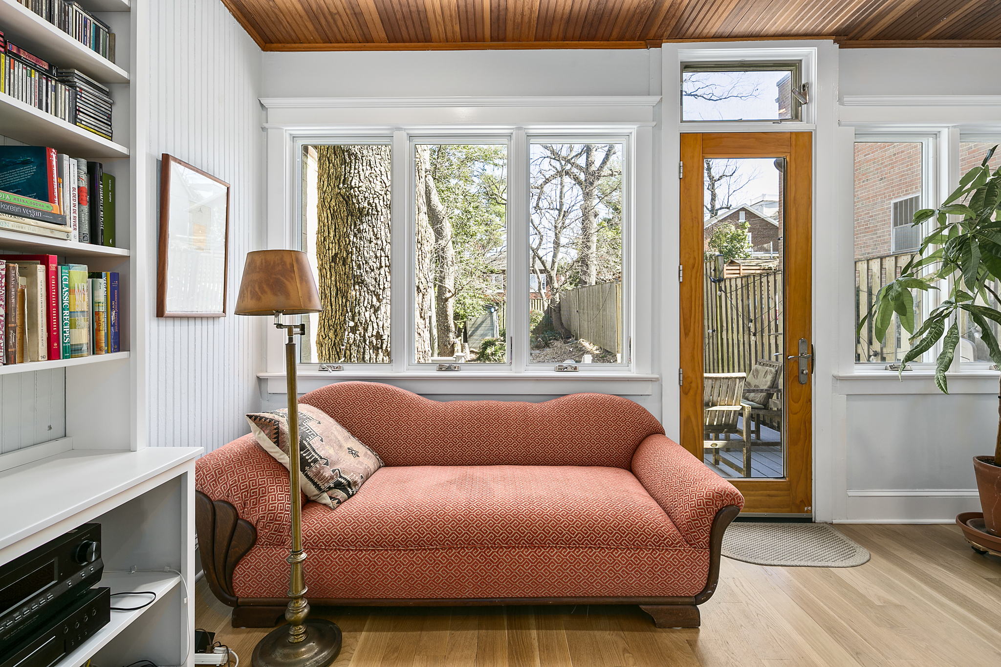 3435 Mt Pleasant St NW, Washington, DC 20010, USA Photo 23