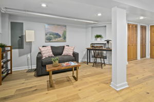 3435 Mt Pleasant St NW, Washington, DC 20010, USA Photo 41