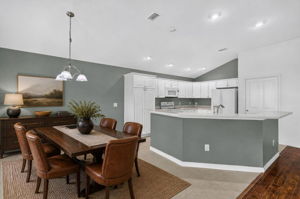 Dinette-Virtually Staged