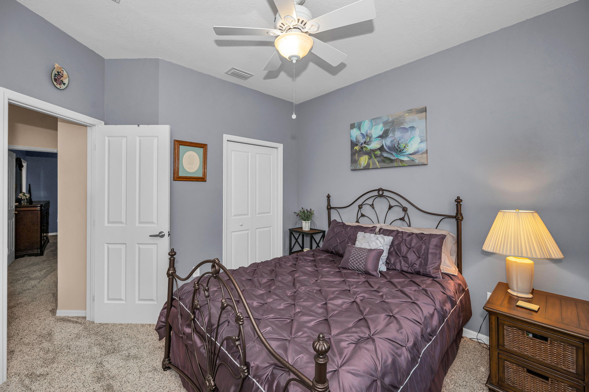 Upper Level Bedroom2b