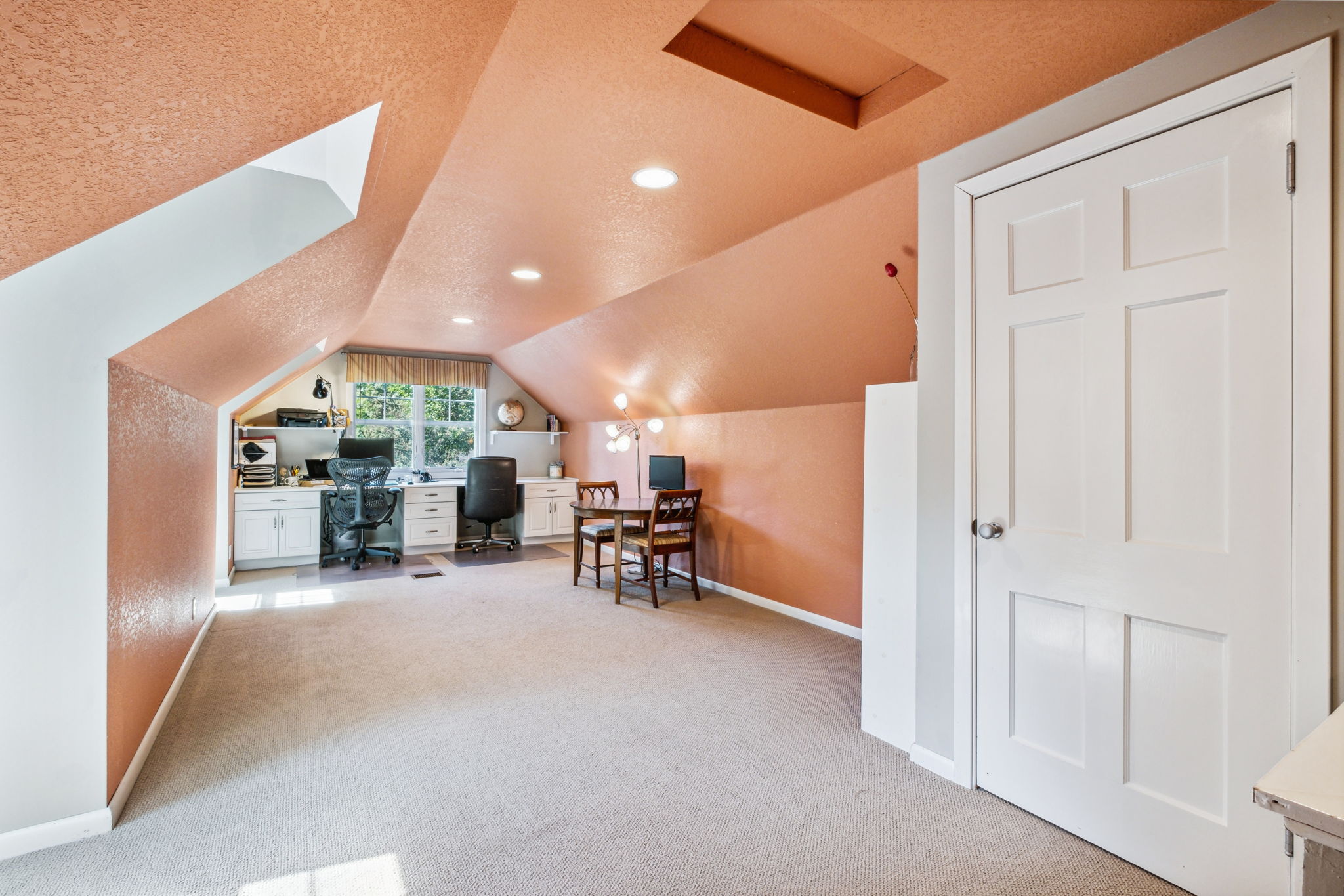 13_Interior