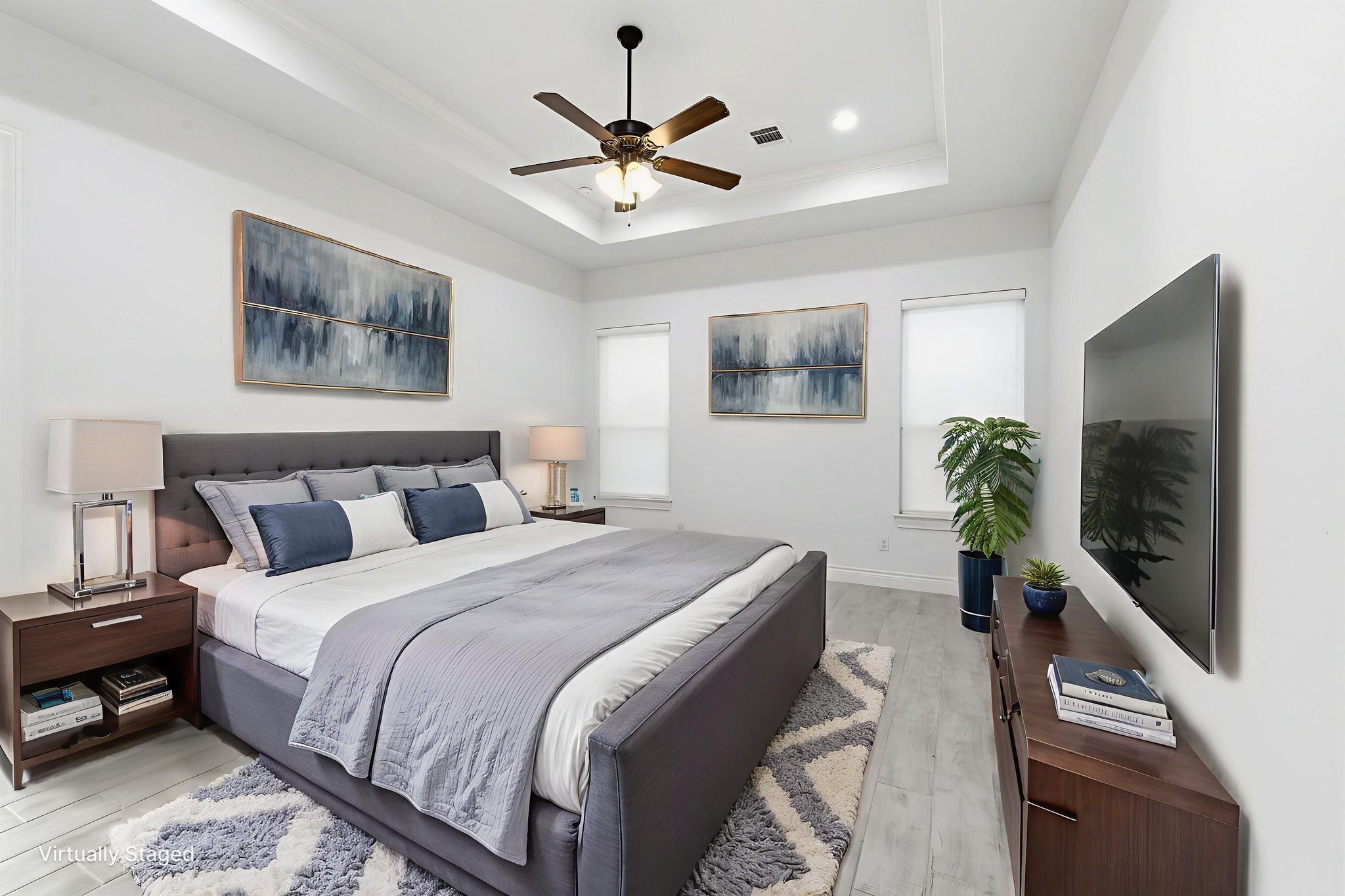 8Y8A7591 virtually staged.jpeg