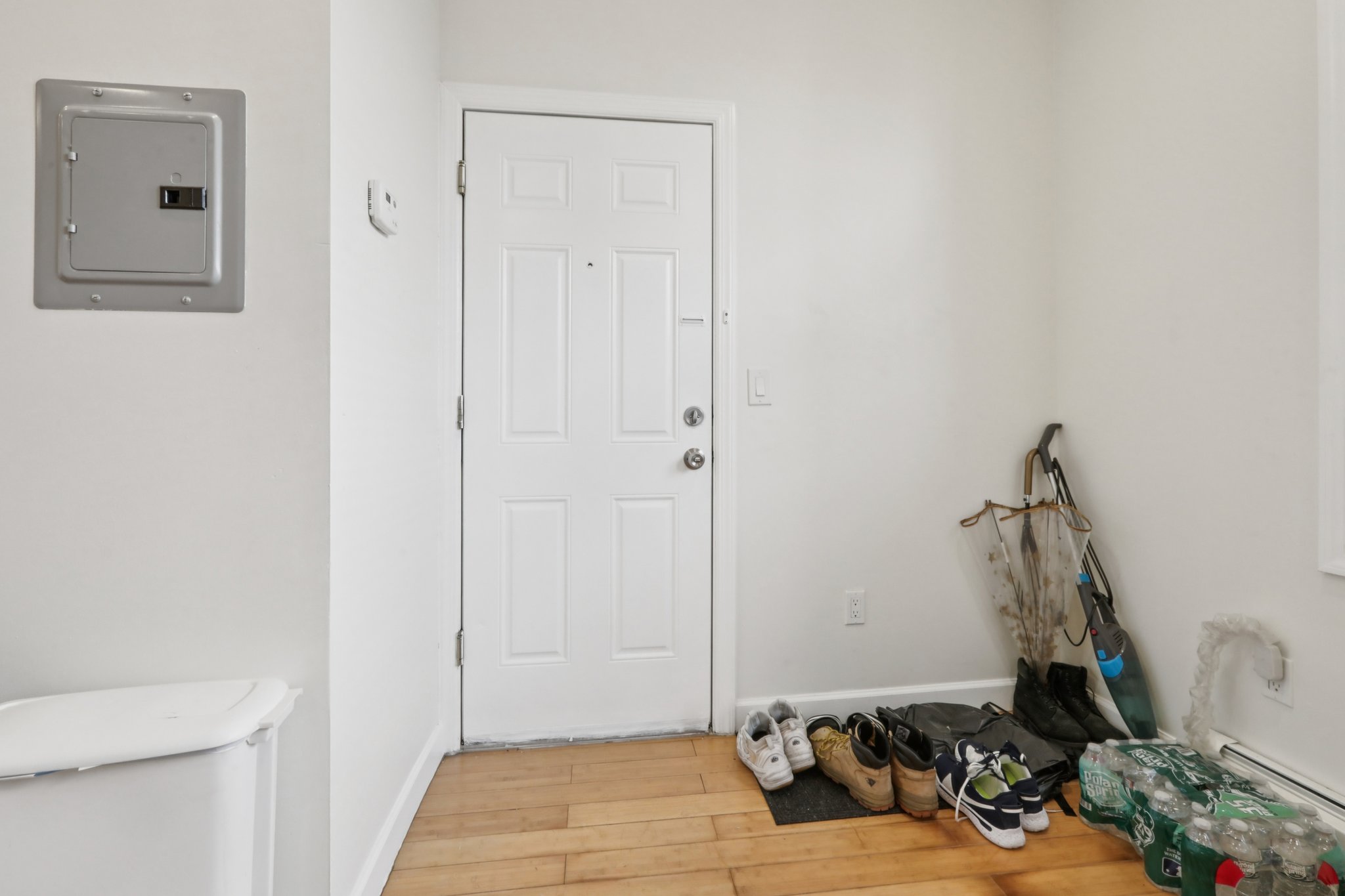 Danforth Ave-S0410-027.jpg