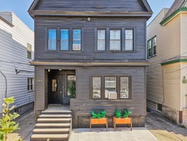 Danforth Ave-S0410-001.jpg