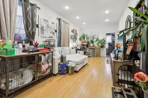 Danforth Ave-S0410-006.jpg