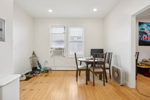 Danforth Ave-S0410-012.jpg