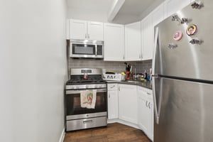Danforth Ave-S0410-017.jpg