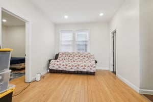 Danforth Ave-S0410-028.jpg