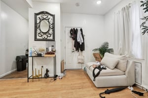 Danforth Ave-S0410-038.jpg