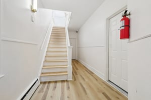 Danforth Ave-S0410-041.jpg