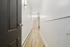 Danforth Ave-S0410-042.jpg
