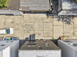 Danforth Ave-S0410-056.jpg
