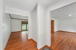  Photo 0