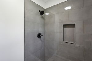  Photo 34