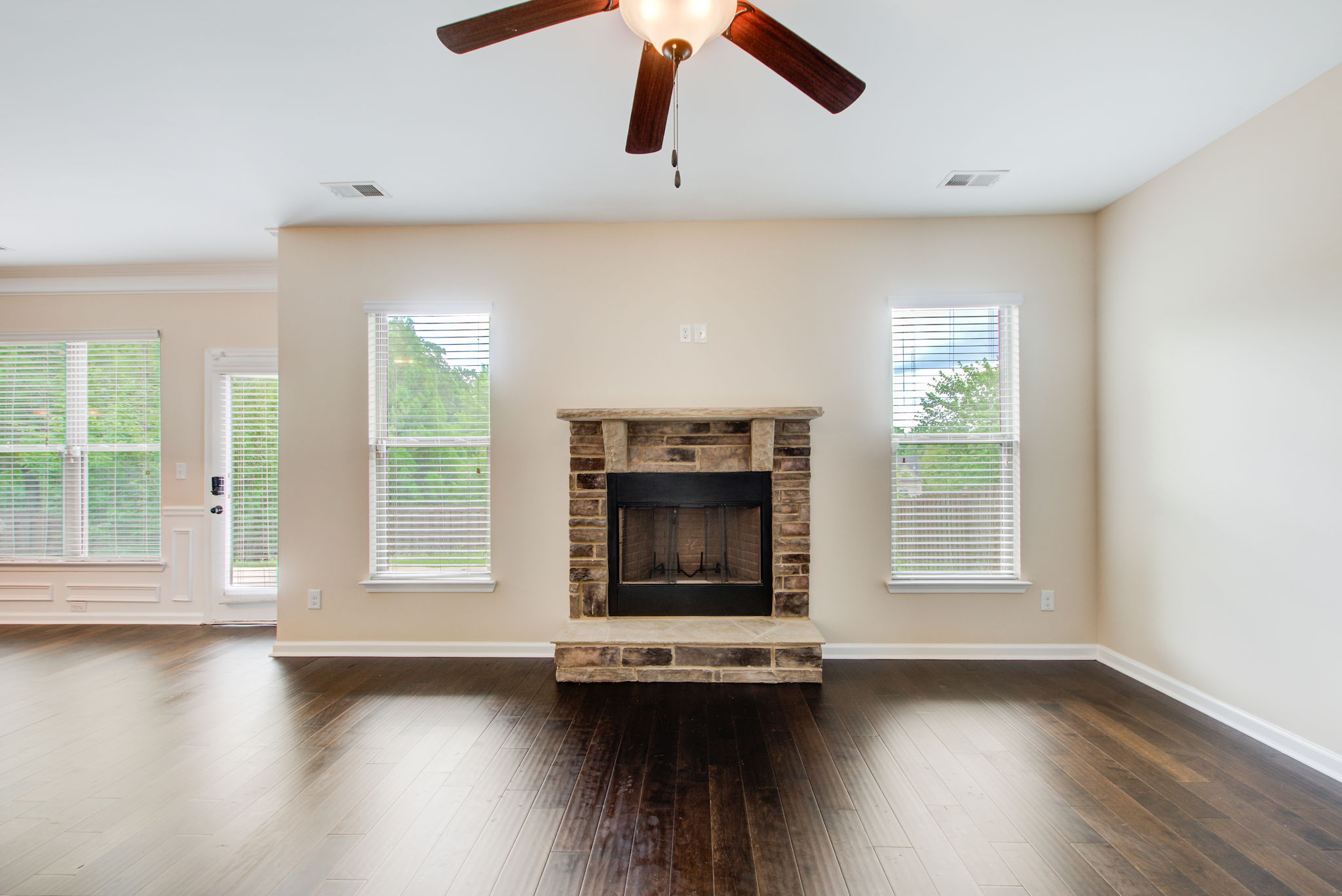 11 Living Room B Fireplace Detail