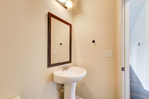 9 Powder Room