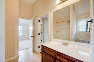 36 J&J Bath A w BR 3 View