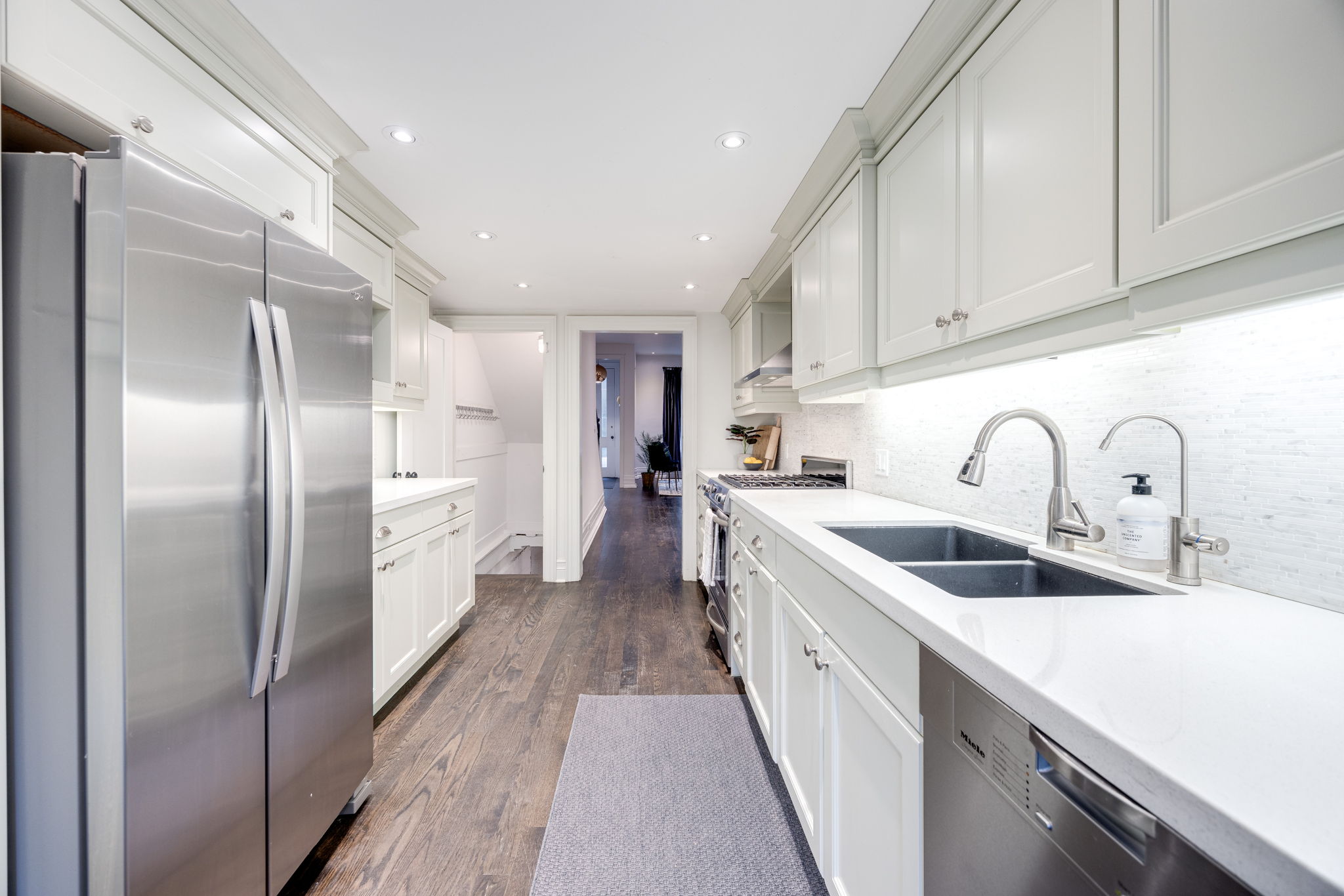 Toronto property showcase — delivered property photograph 16