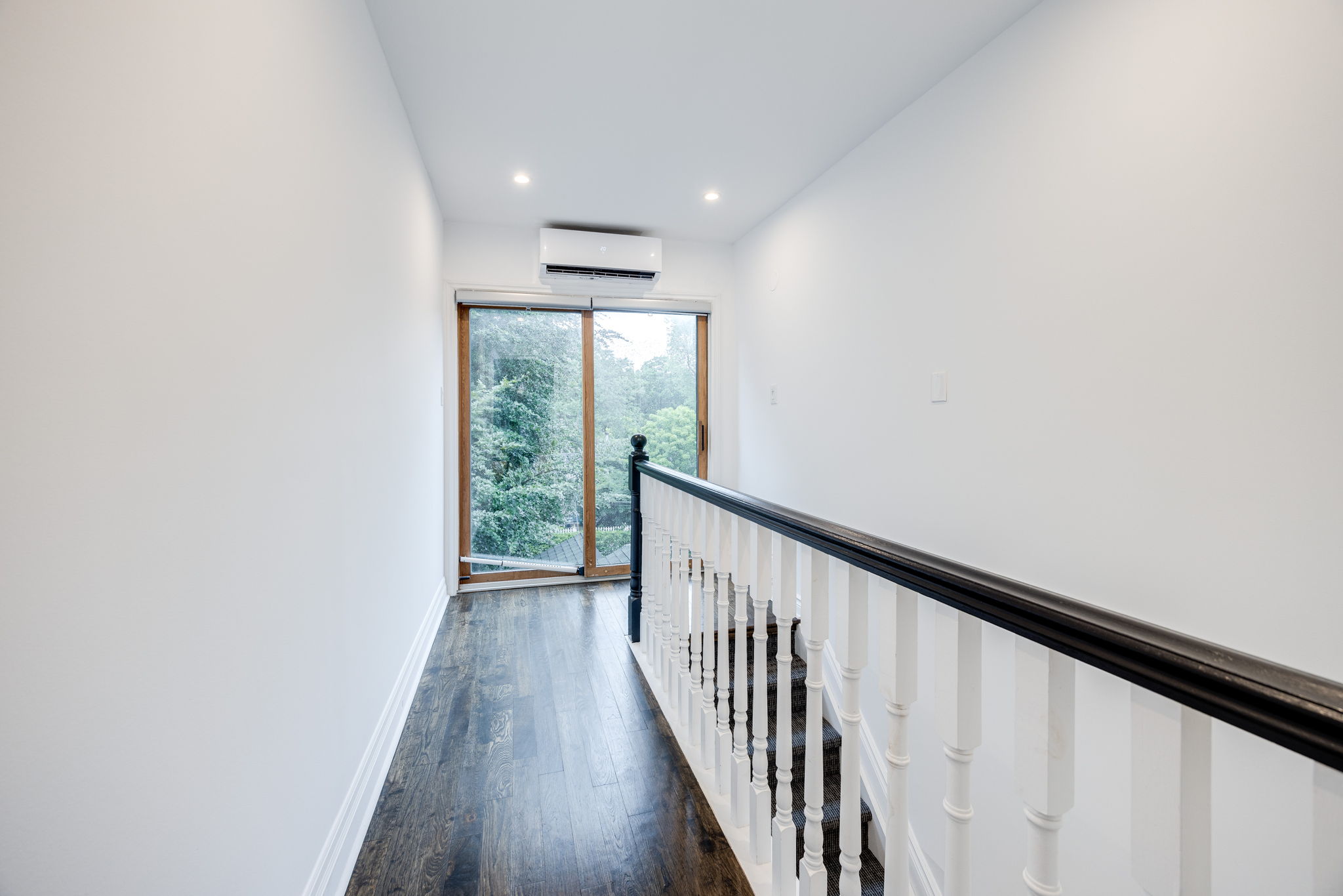 Toronto property showcase — delivered property photograph 31