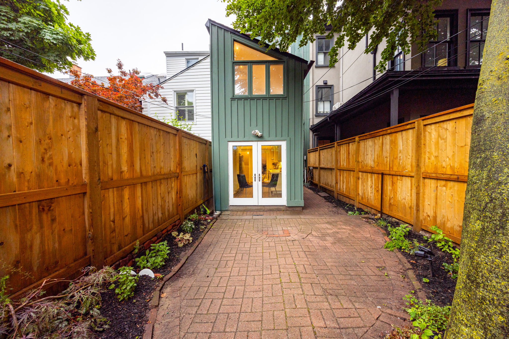 Toronto property showcase — delivered property photograph 37