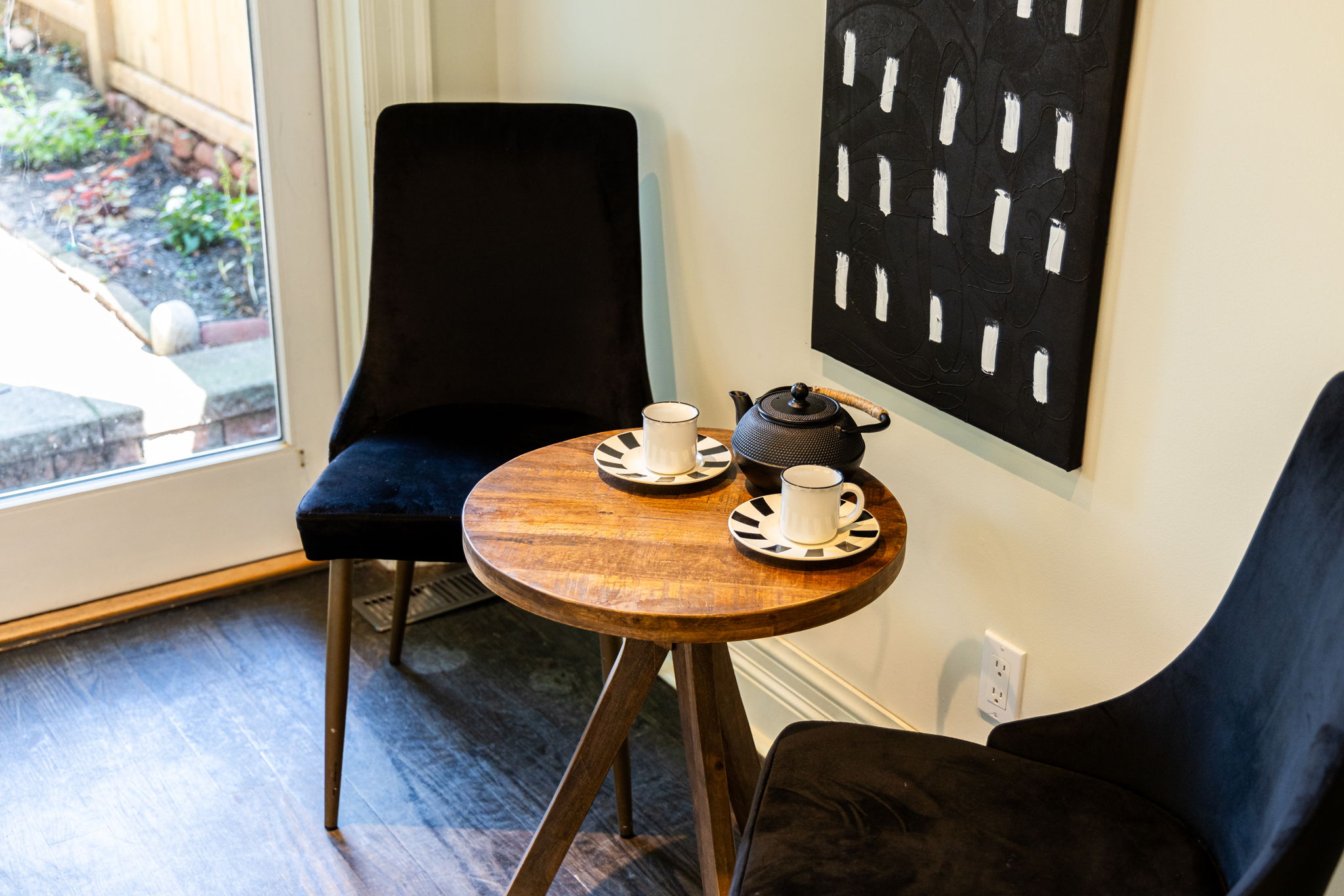 Toronto property showcase — delivered property photograph 60