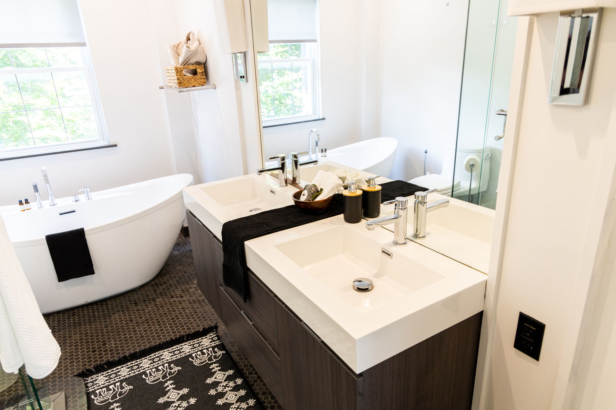 Toronto property showcase — delivered property photograph 73