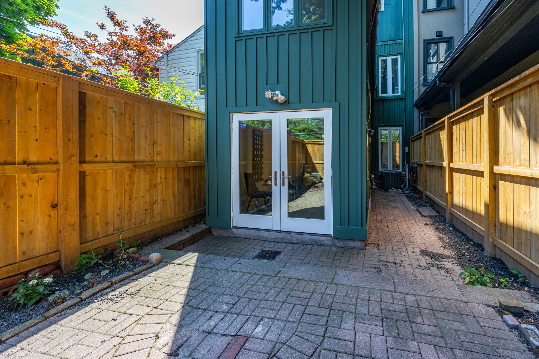 Toronto property showcase — delivered property photograph 80