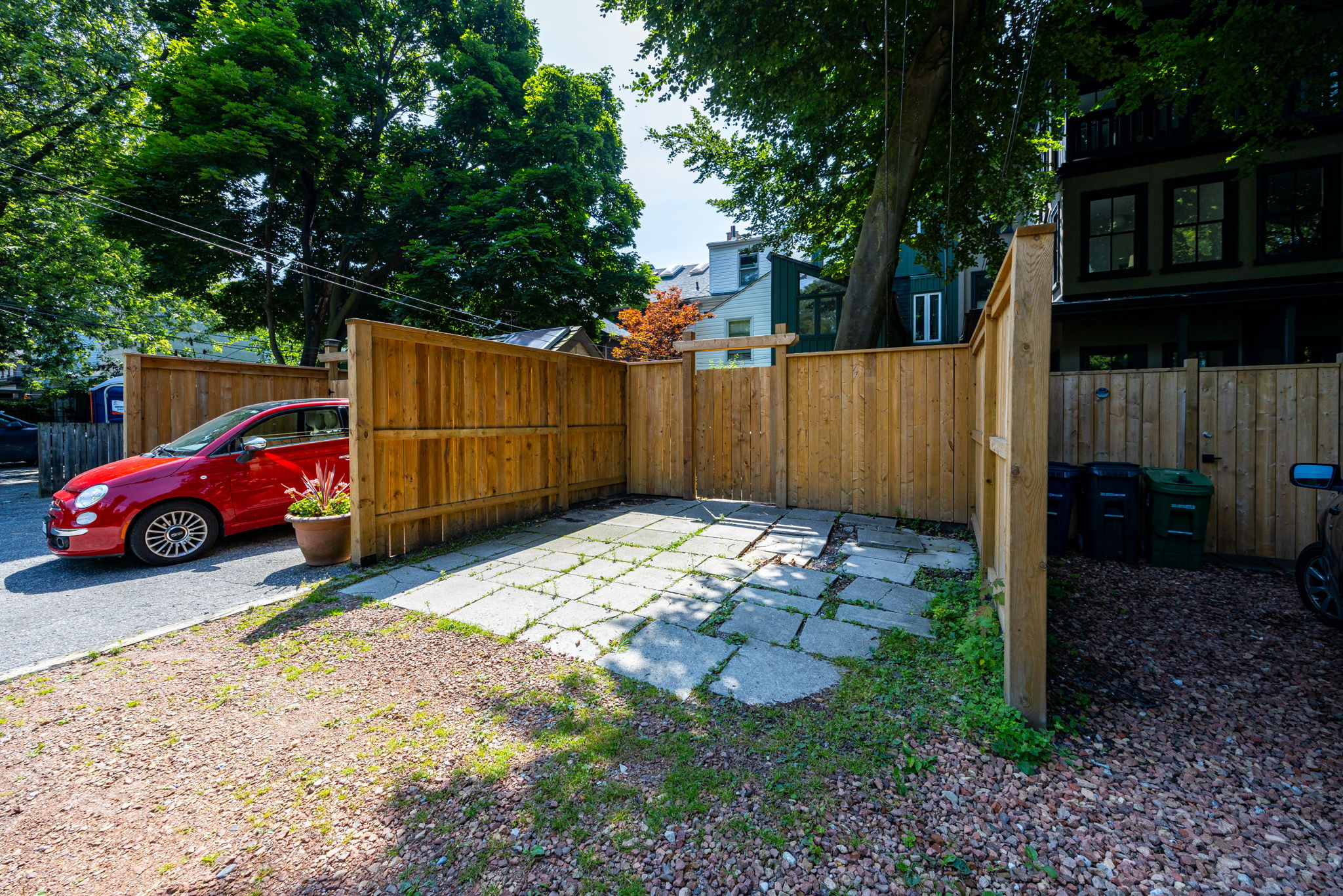 Toronto property showcase — delivered property photograph 82