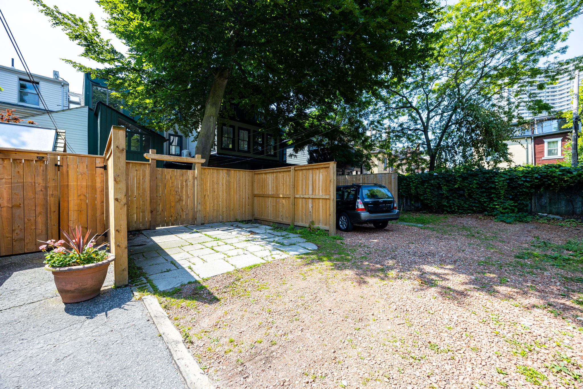 Toronto property showcase — delivered property photograph 84