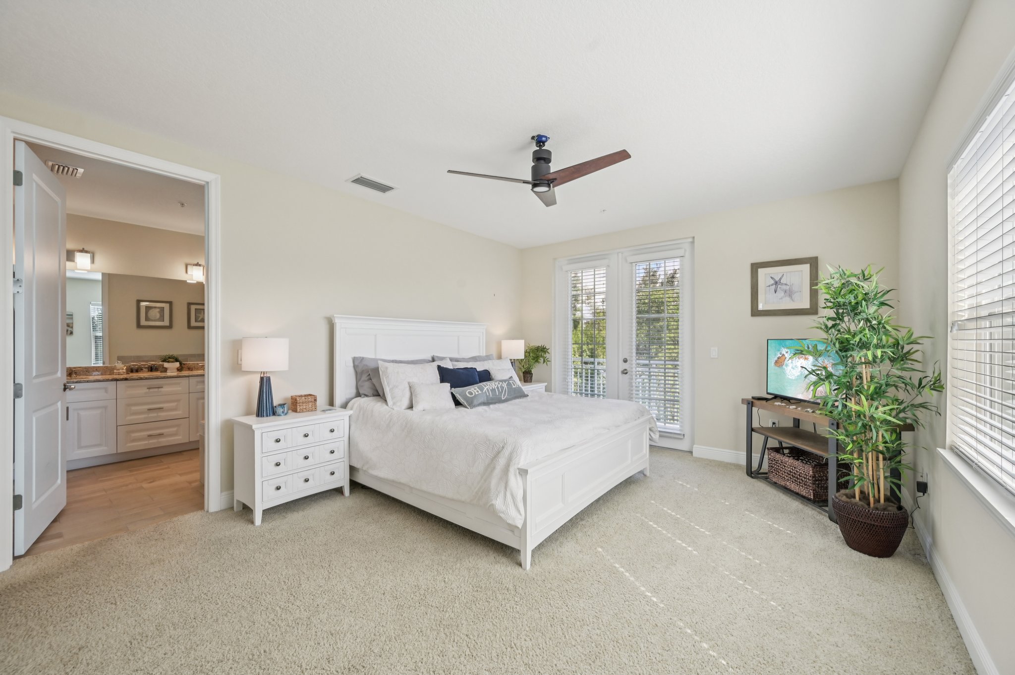 77th St W 201-S0209-013.jpg