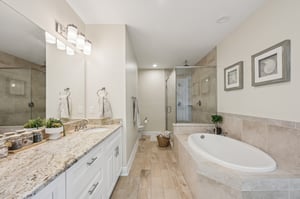 77th St W 201-S0209-017.jpg