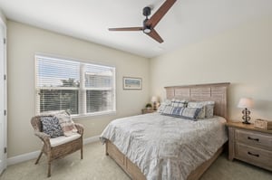 77th St W 201-S0209-020.jpg
