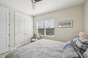 77th St W 201-S0209-021.jpg