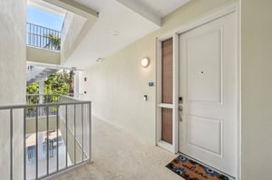 77th St W 201-S0209-029.jpg