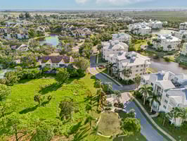 77th St W 201-S0209-039.jpg