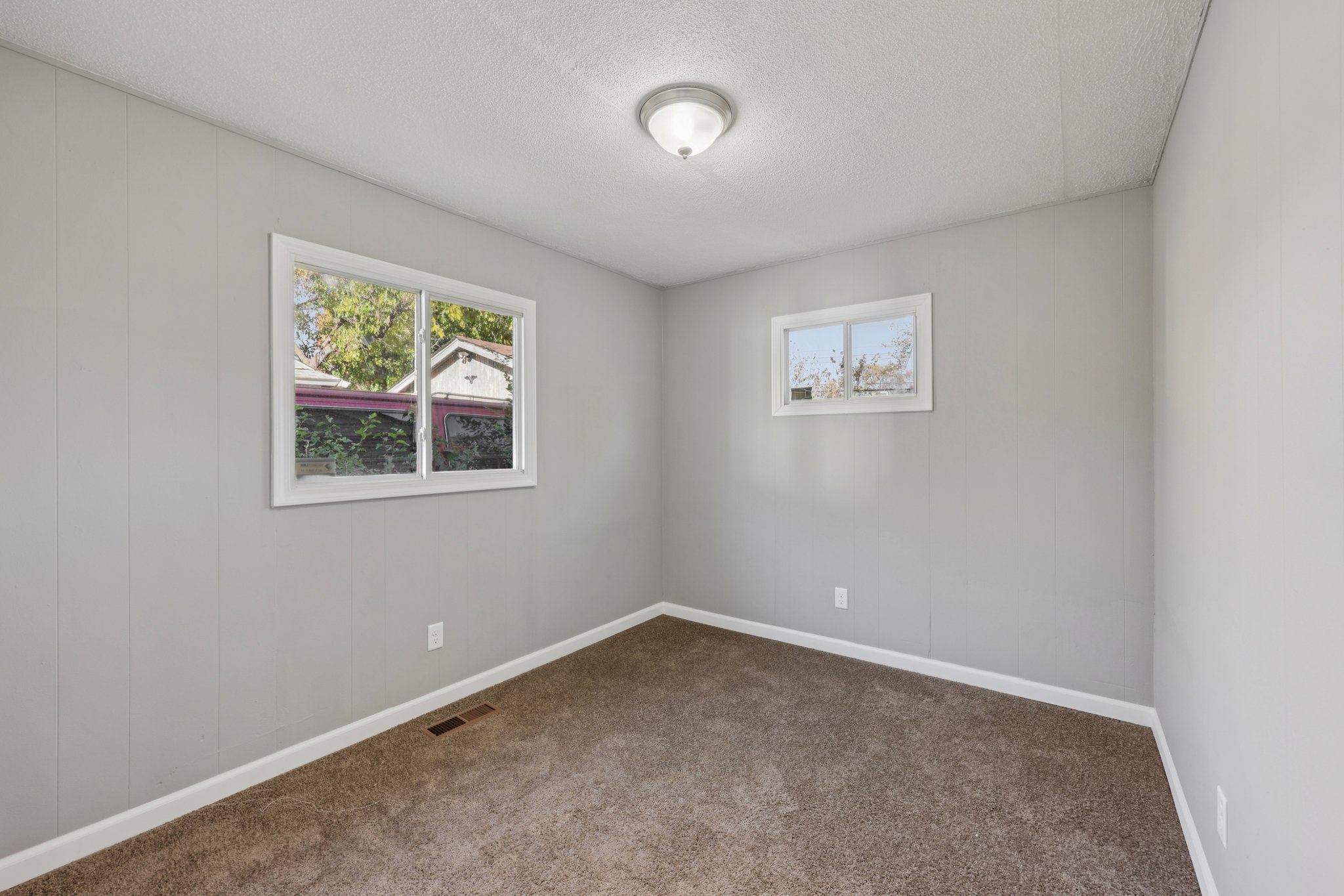 Minger Rd-S0811-018.jpg