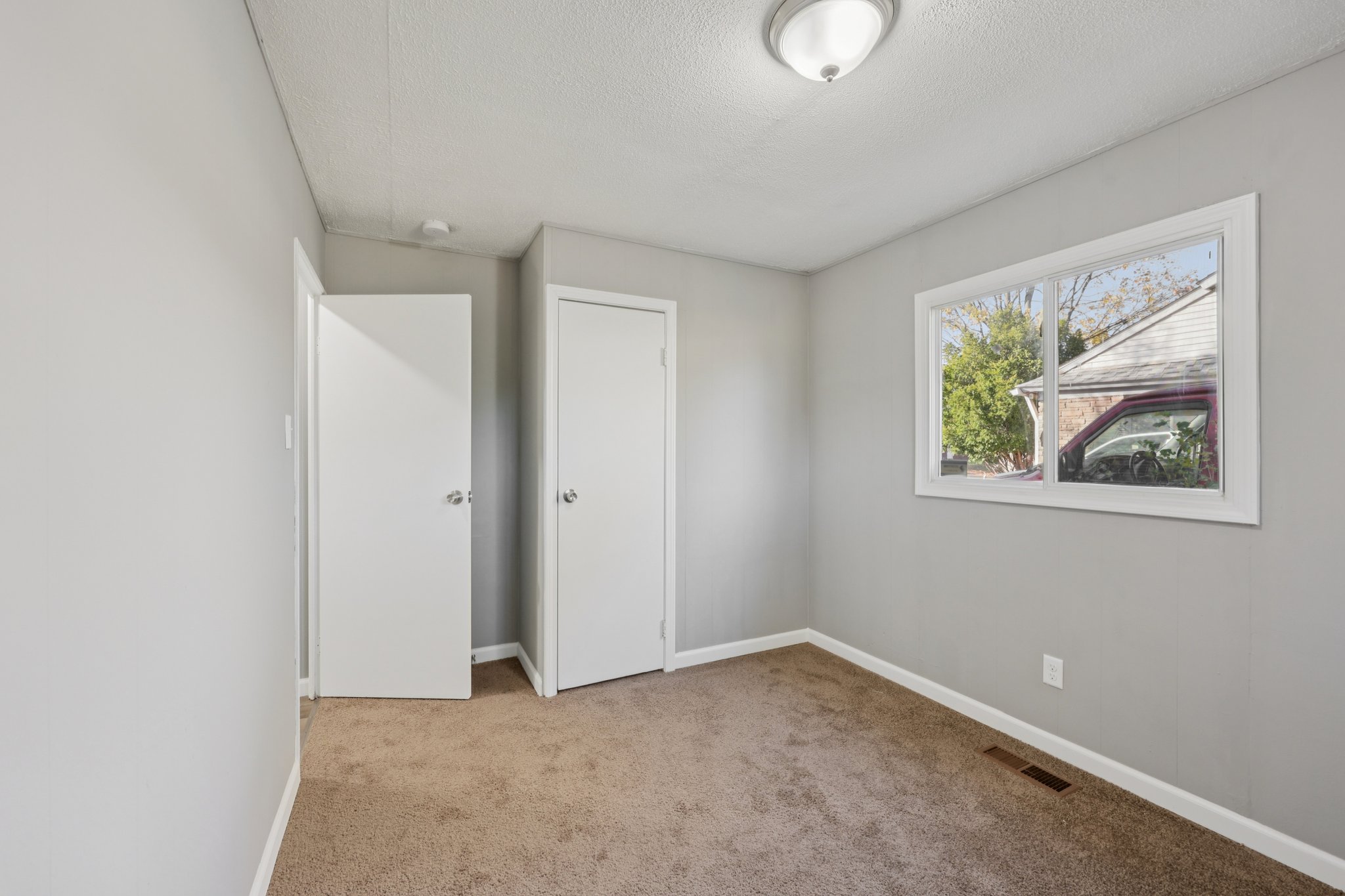 Minger Rd-S0811-021.jpg