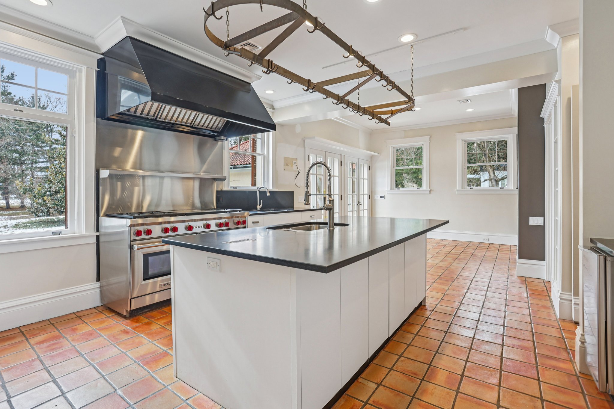 Lanark Rd-S2702-022.jpg