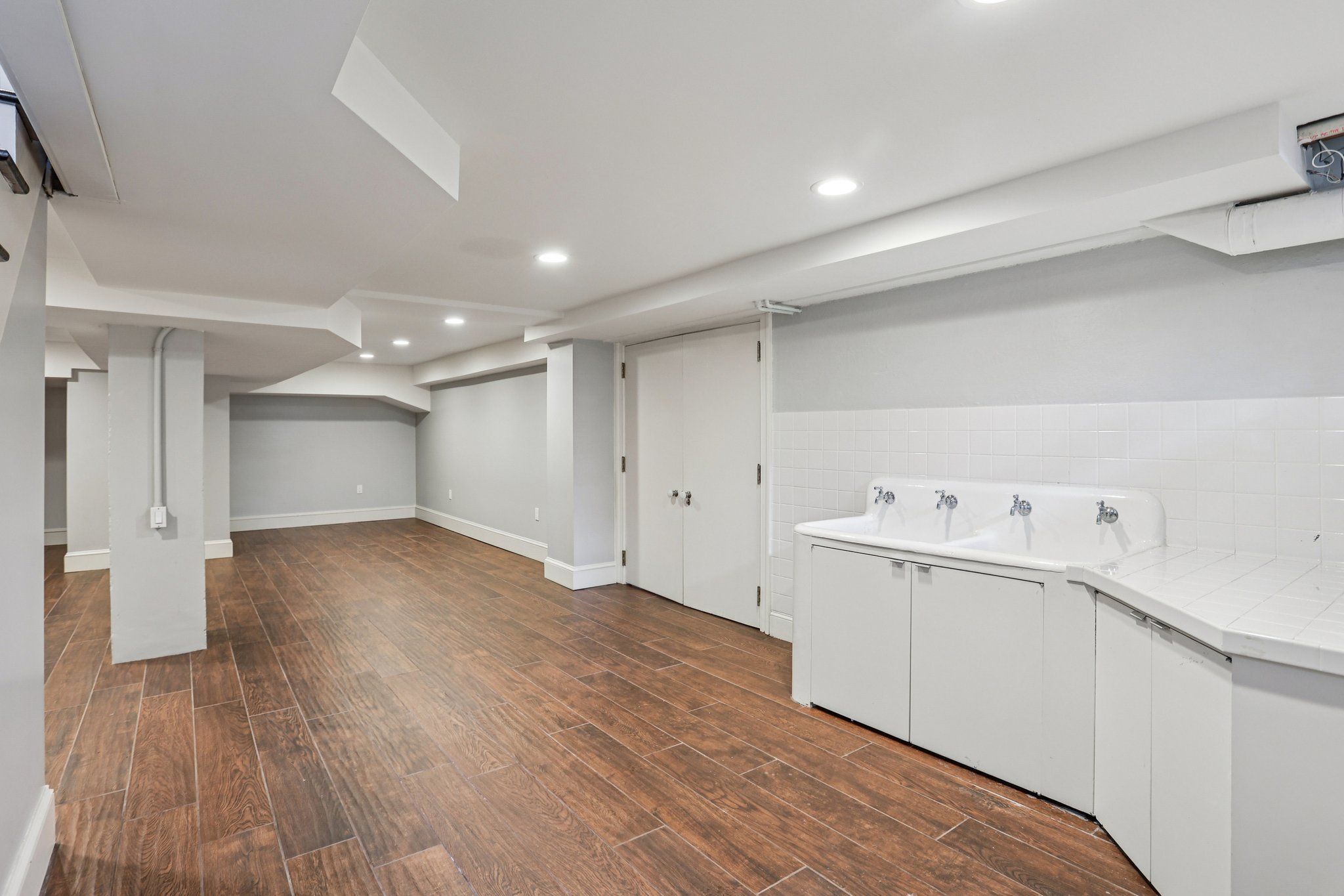 Lanark Rd-S2702-059.jpg